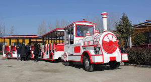 景區當中的觀(guān)光小火車(chē)