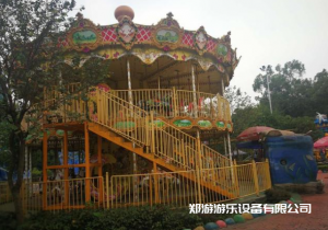 旋轉木馬一款好看又好玩的游樂(lè )園設備